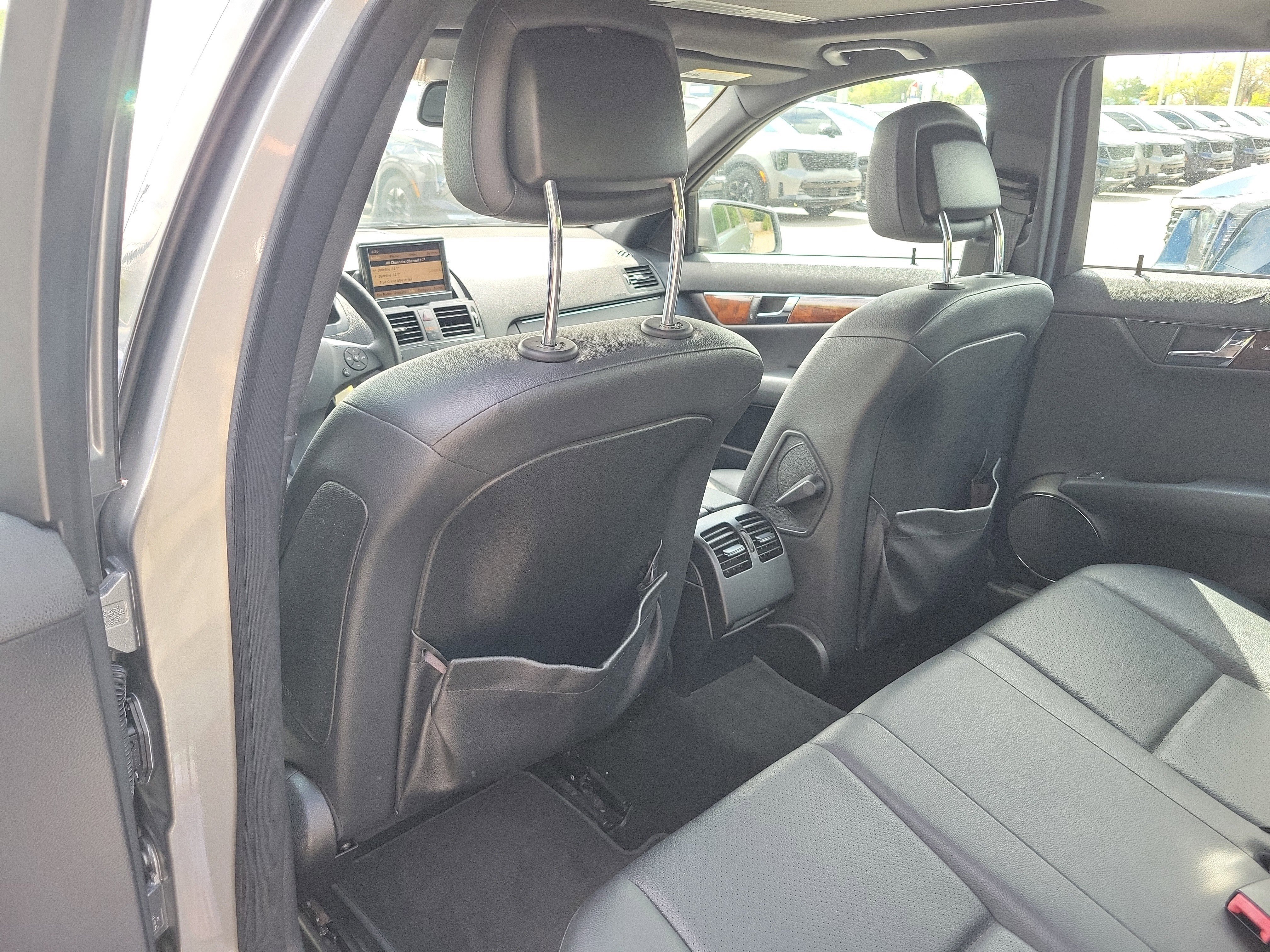Used 2010 Mercedes-Benz C 300 Sedan image 15