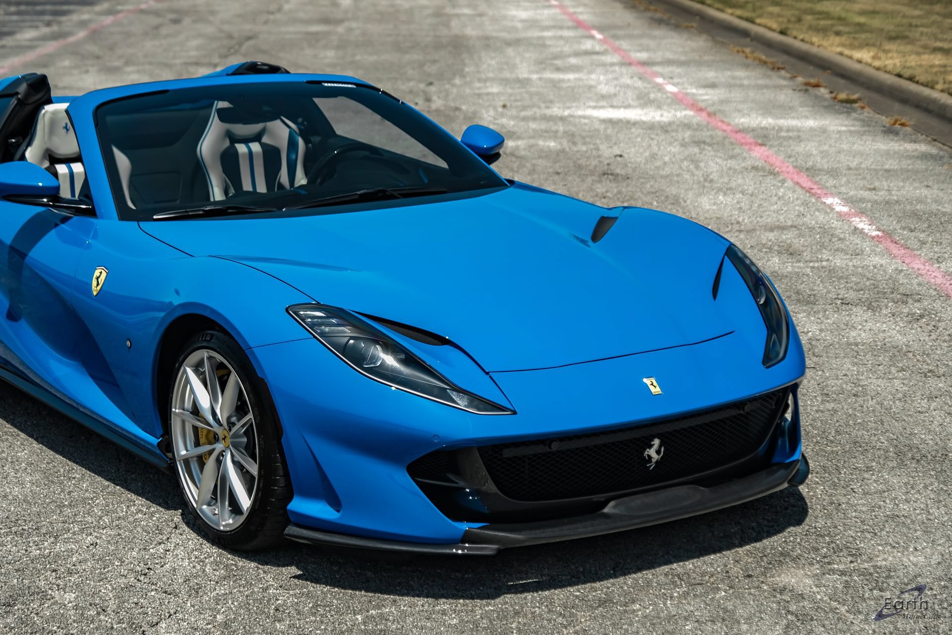 Used 2022 Ferrari 812 GTS RWD image 30