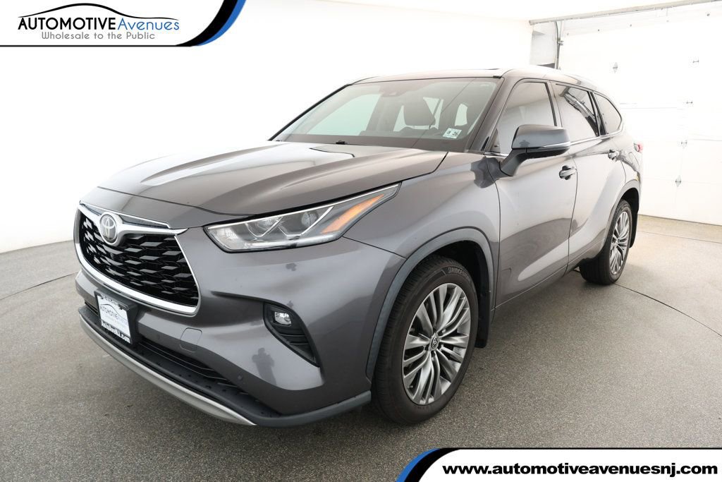 Used 2021 Toyota Highlander Platinum