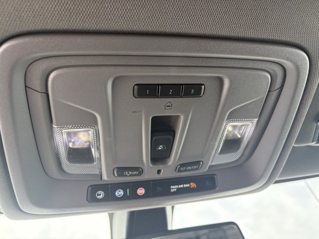 Used 2021 GMC Sierra 1500 SLE w/ Preferred Package image 39