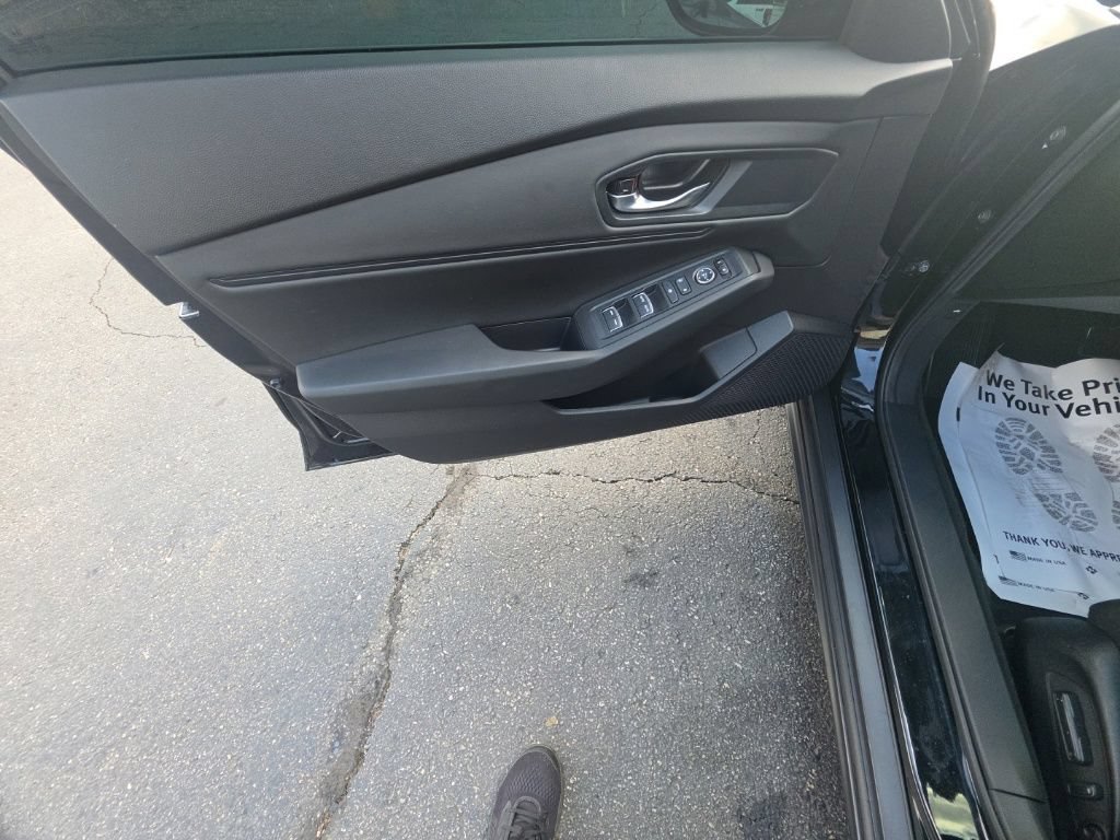 Used 2025 Honda Accord SE image 12