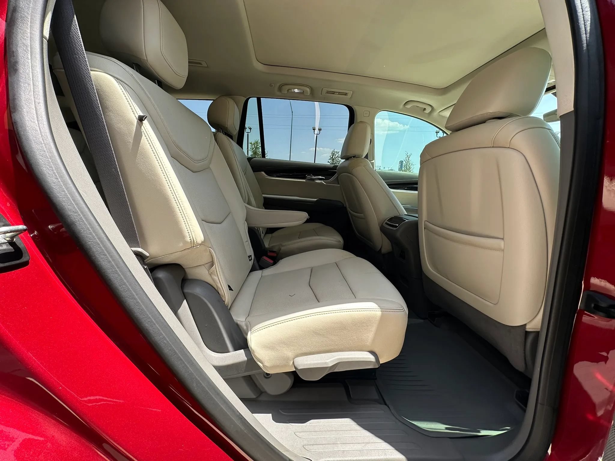 Used 2020 Cadillac XT6 Premium Luxury FWD image 19
