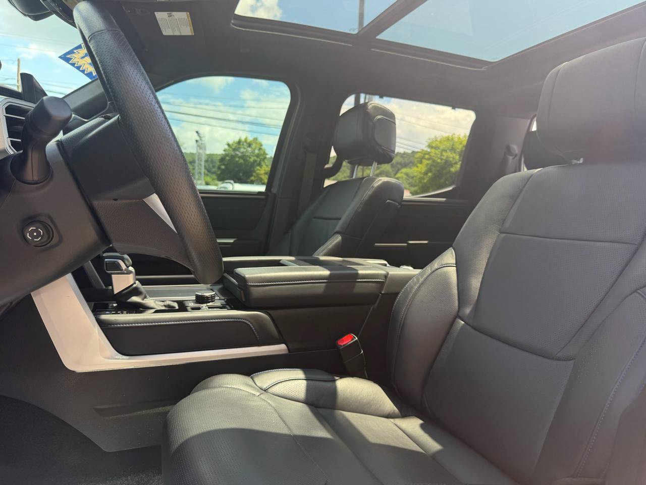 Used 2024 Toyota Tundra Platinum AWD/4WD image 10