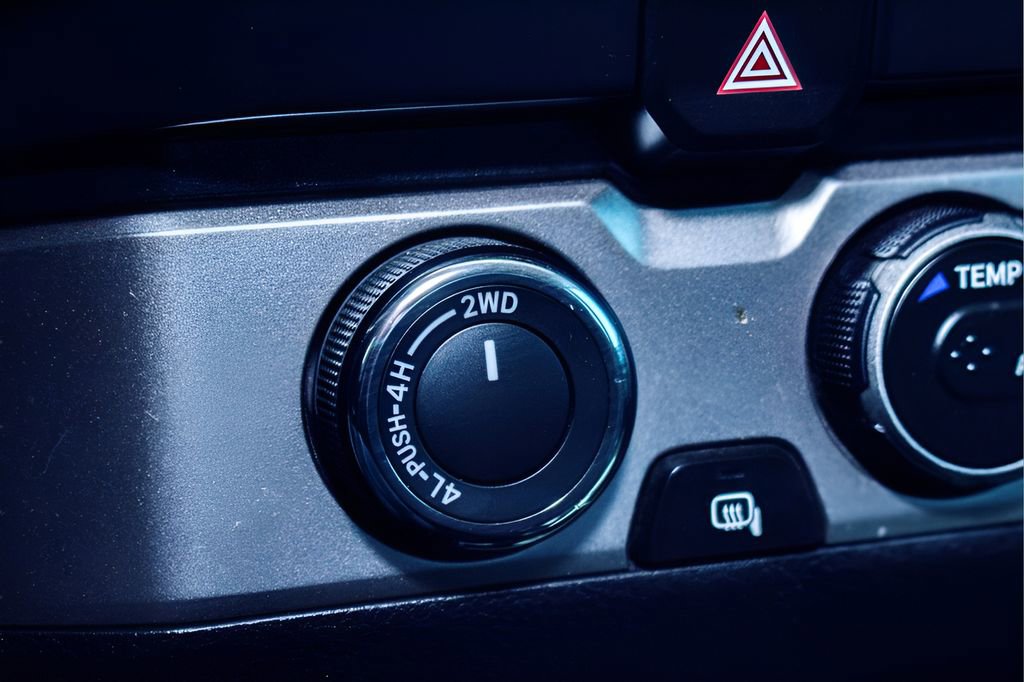 Used 2023 Toyota Tacoma SR AWD/4WD image 15