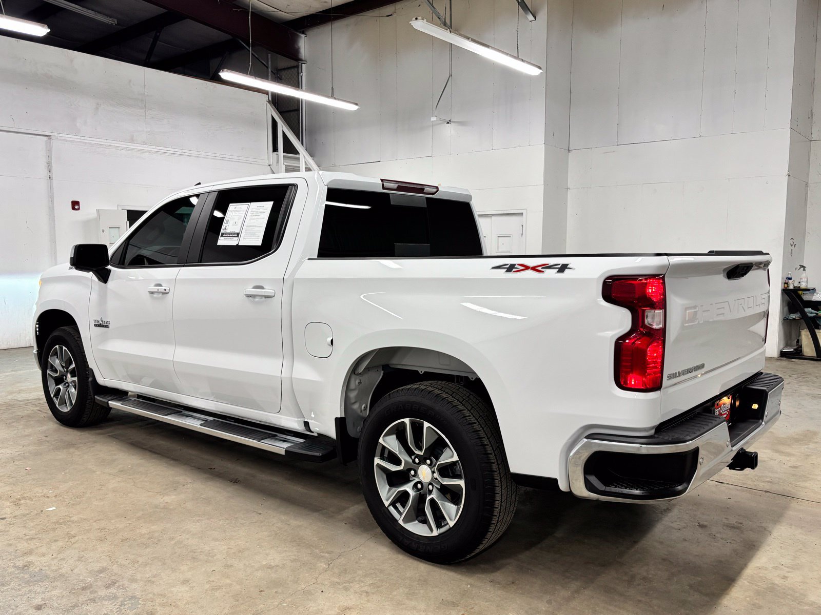 Used 2026 Chevrolet Silverado 1500 LT w/ Texas Edition Plus AWD/4WD image 5