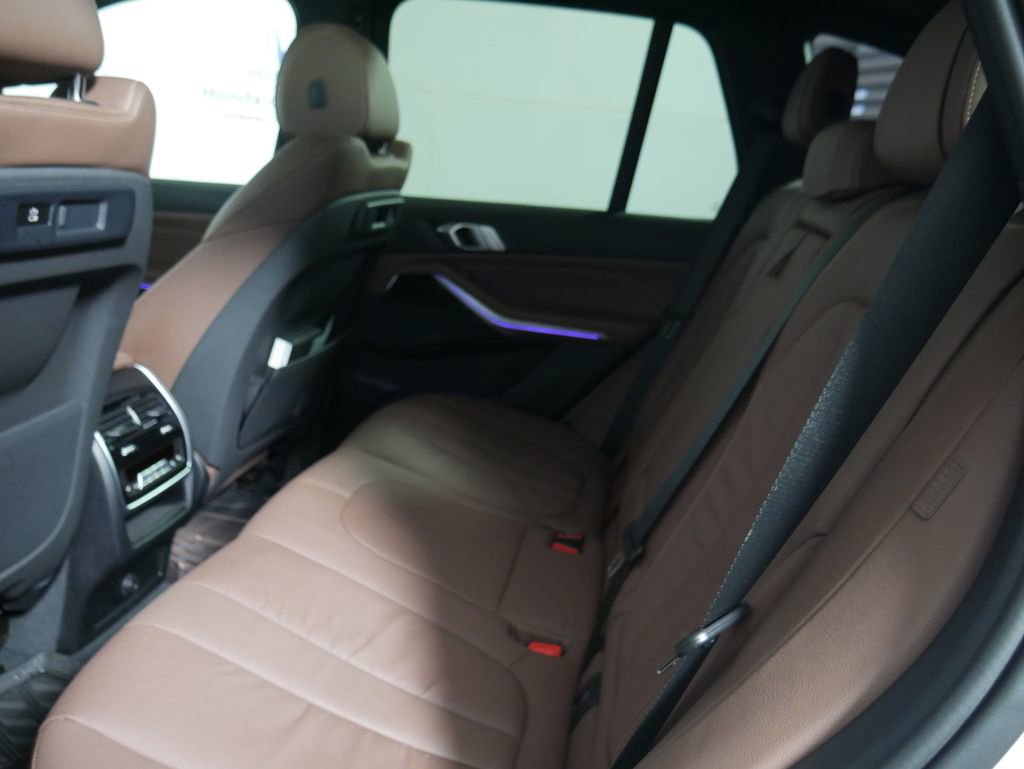 Used 2020 BMW X5 xDrive40i w/ Premium Package image 14