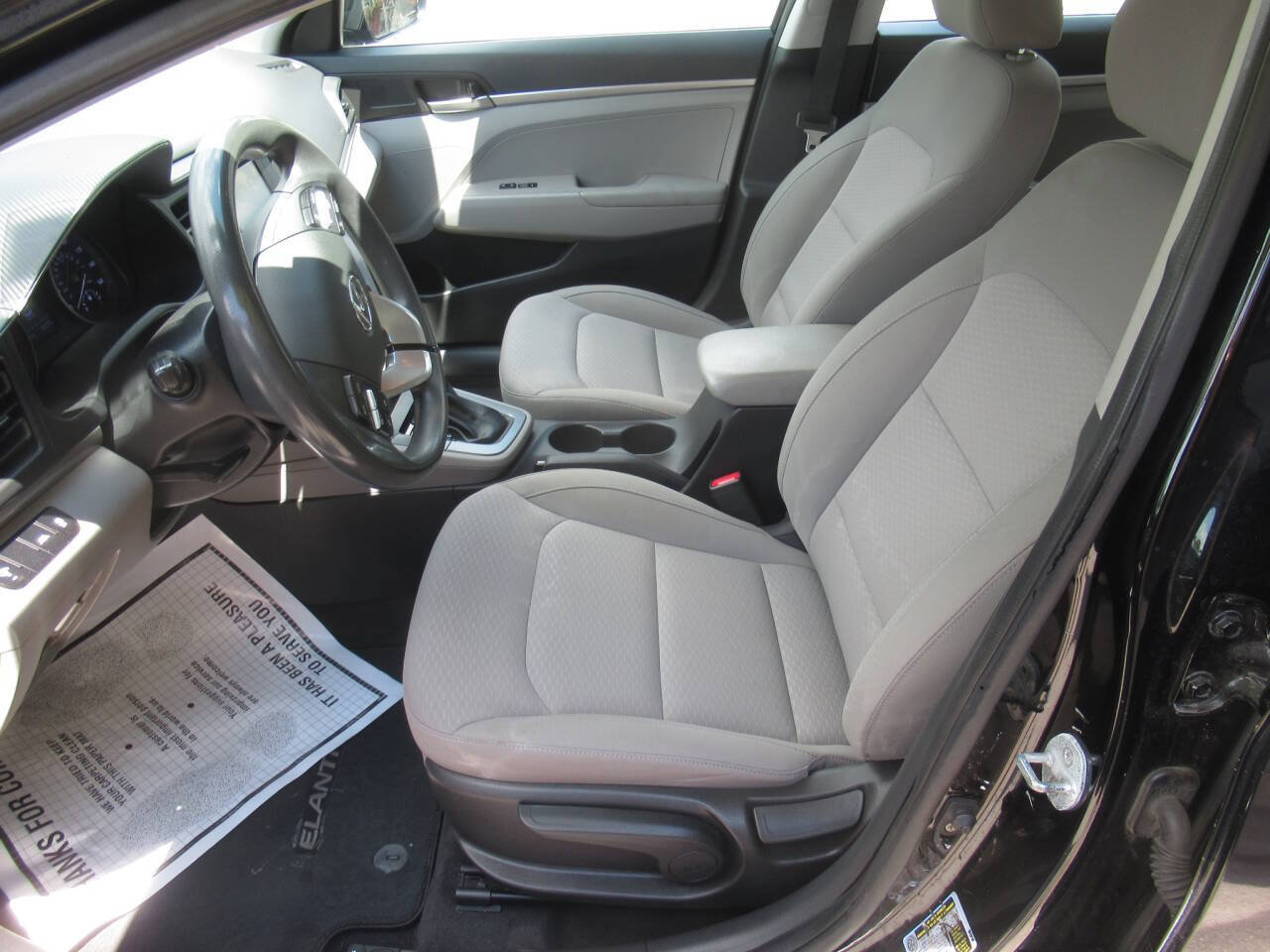 Used 2020 Hyundai Elantra SE w/ Cargo Package (C1) FWD image 12
