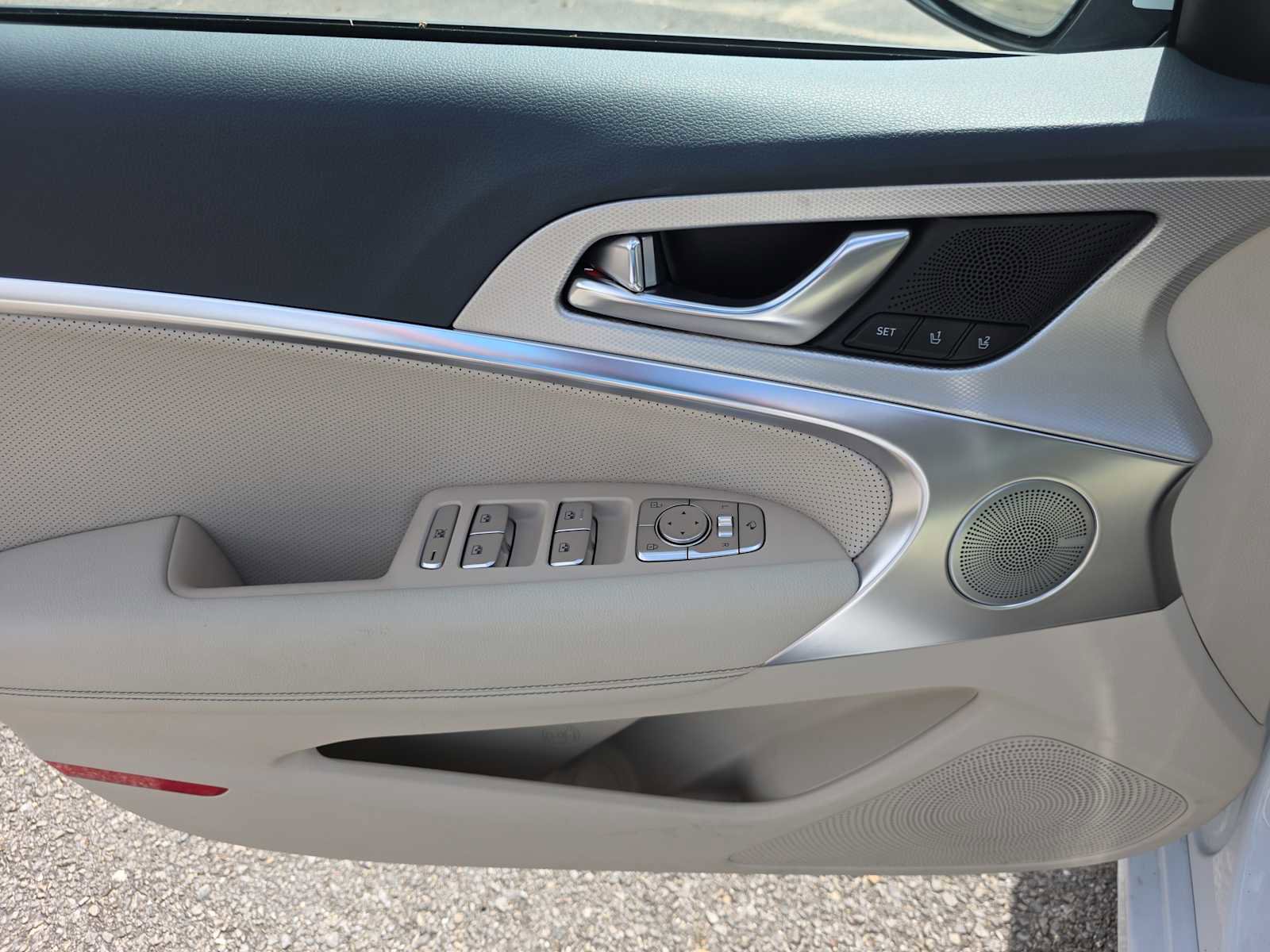 New 2026 Genesis G70 2.5T Prestige image 15