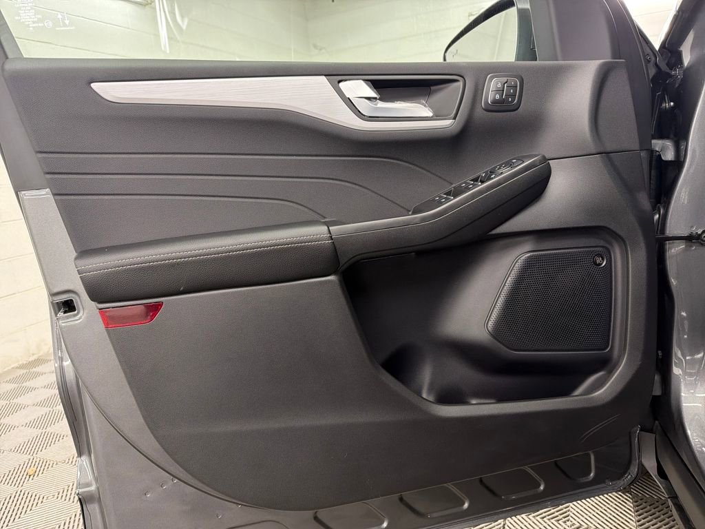 New 2026 Ford Escape Platinum w/ Premium Technology Package image 15