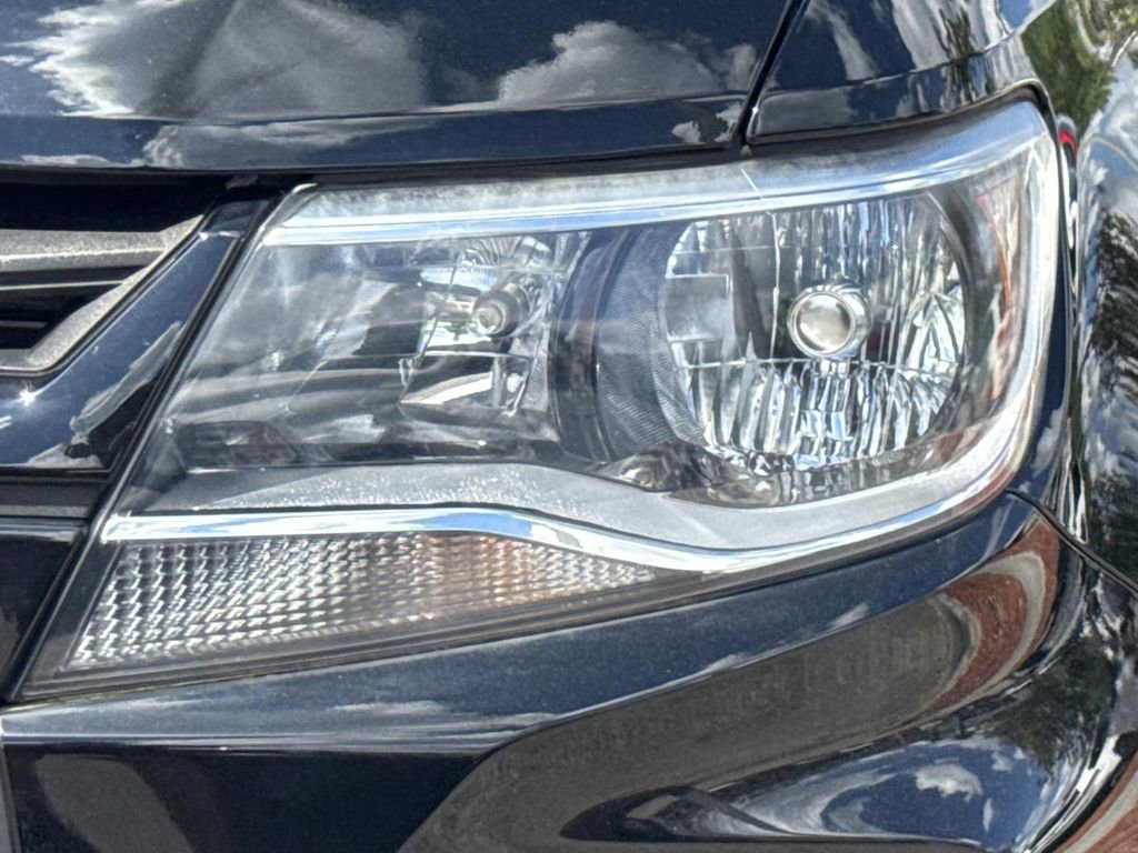 Used 2022 Chevrolet Colorado LT w/ Fleet Safety Package RWD image 10