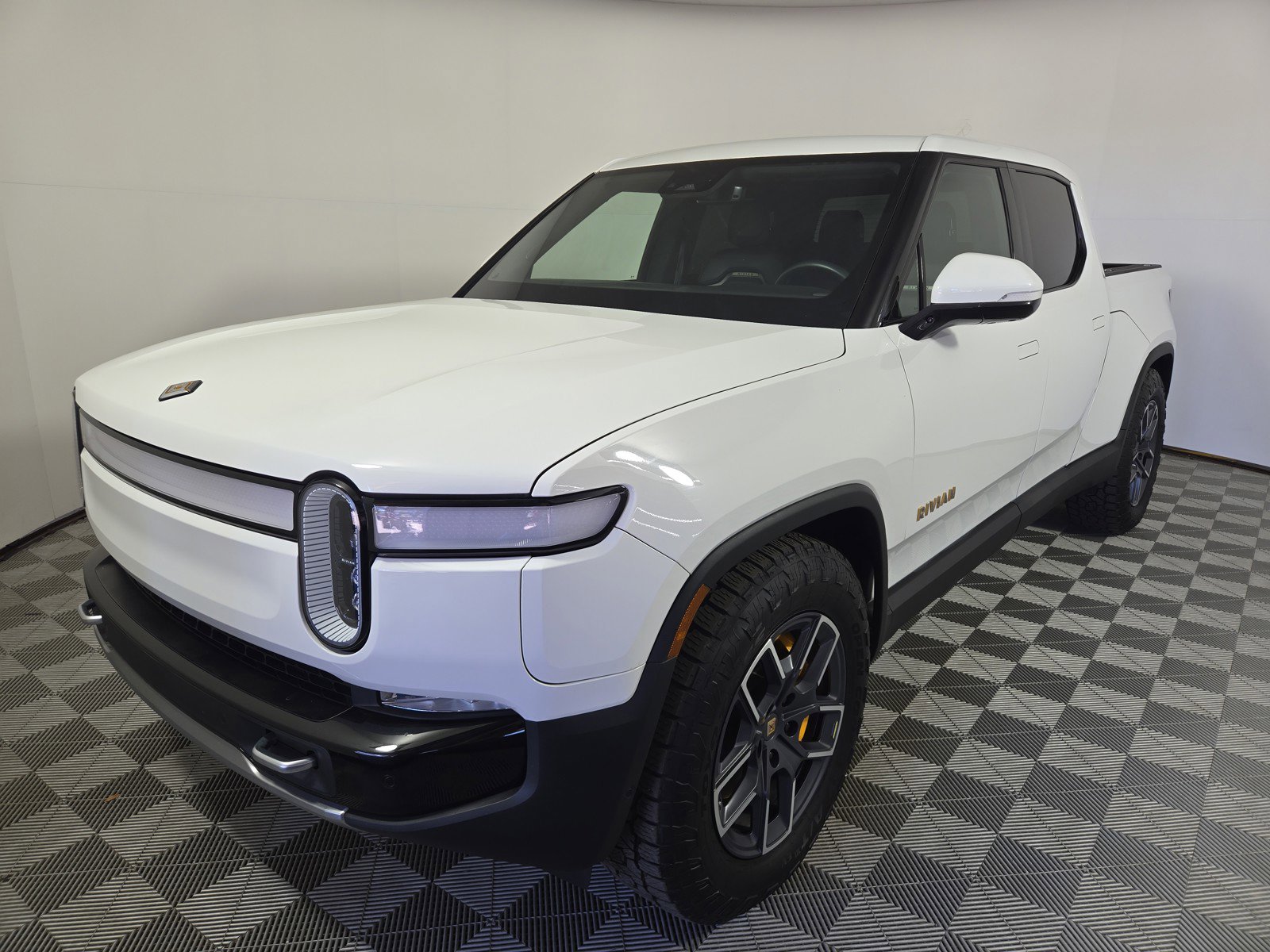 Used 2022 Rivian R1T Adventure