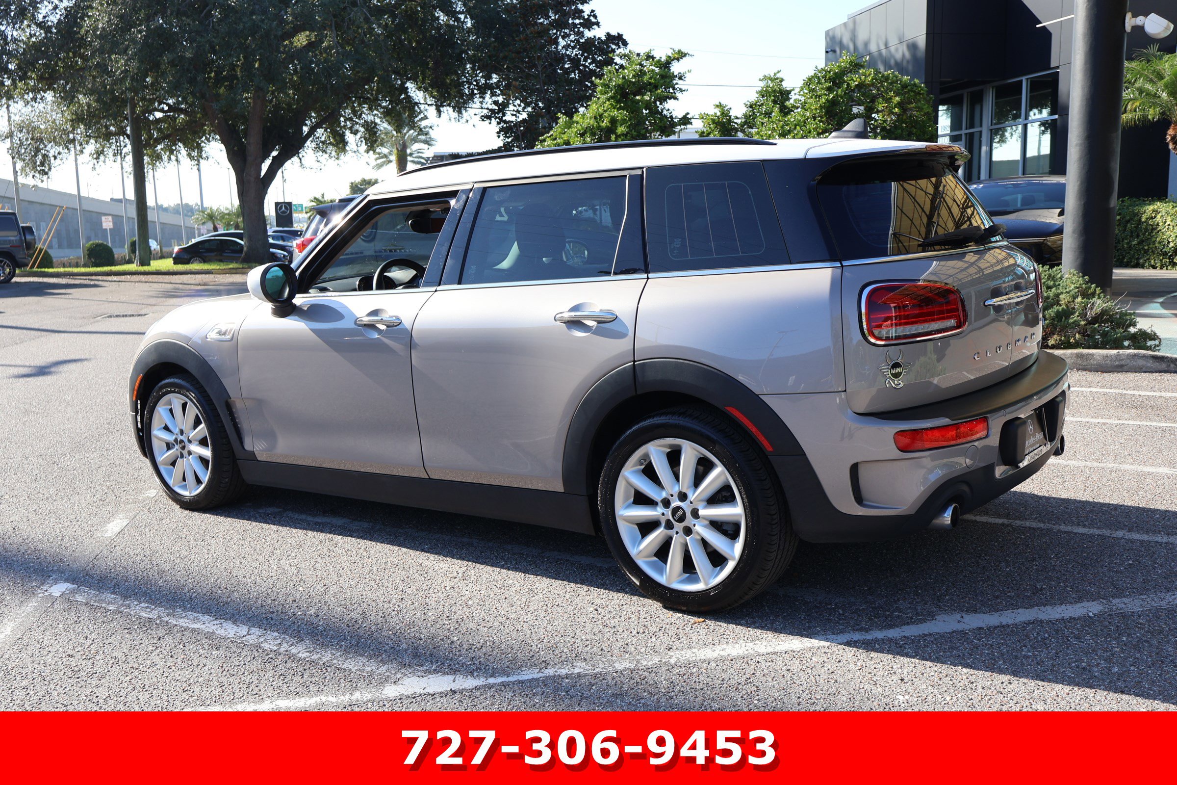 Used 2022 MINI Cooper Clubman S w/ Signature Upholstery Package image 7