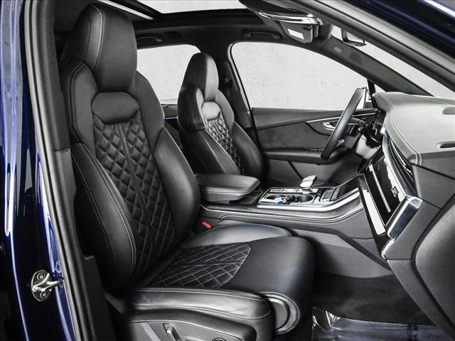 Used 2022 Audi SQ7 Premium Plus w/ SQ7 Executive Package AWD/4WD image 23