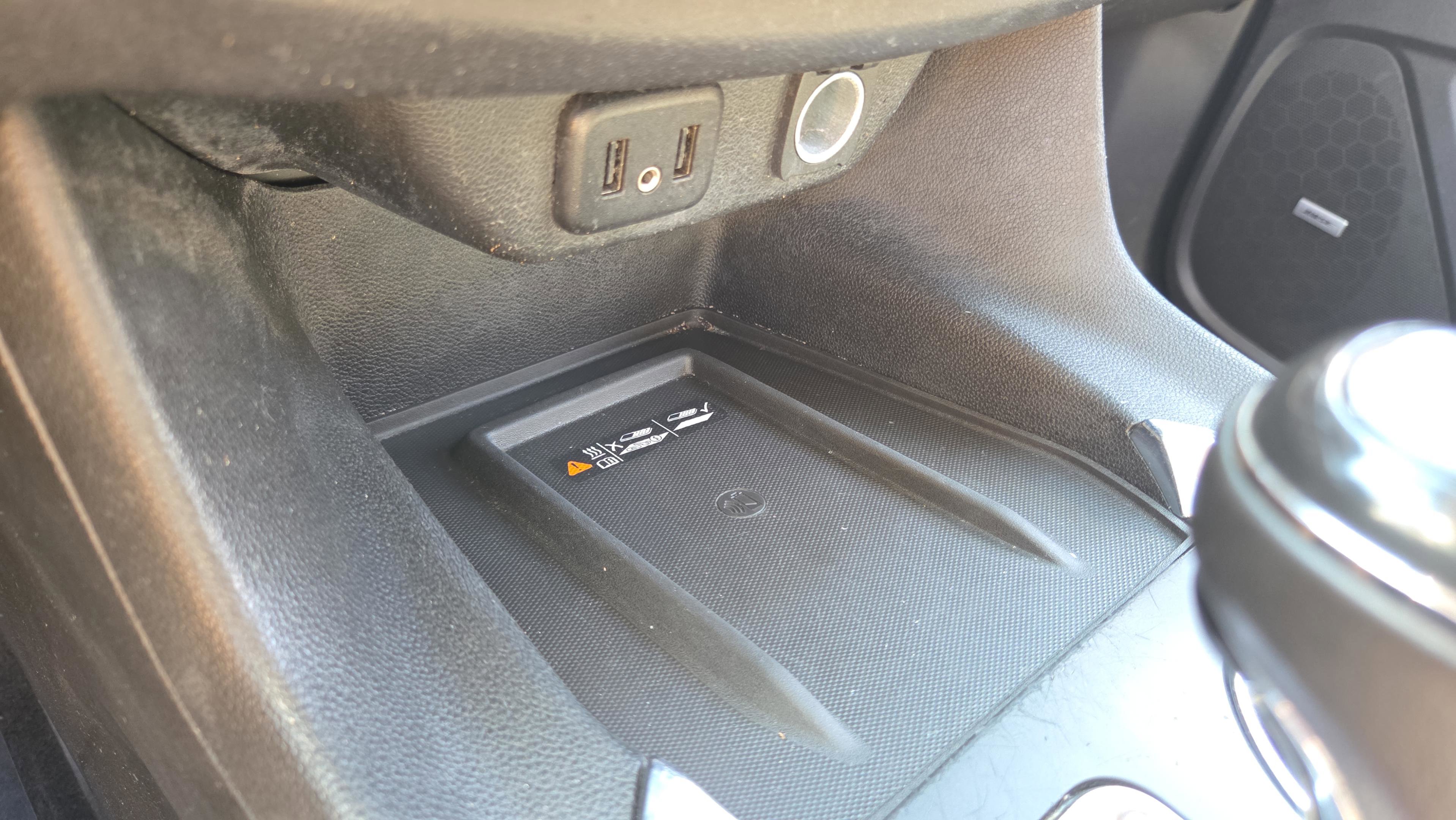 Used 2018 Chevrolet Traverse Premier image 30