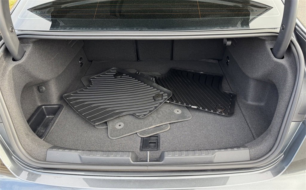 Used 2024 Audi RS 3 w/ Black Optic Plus Package image 9