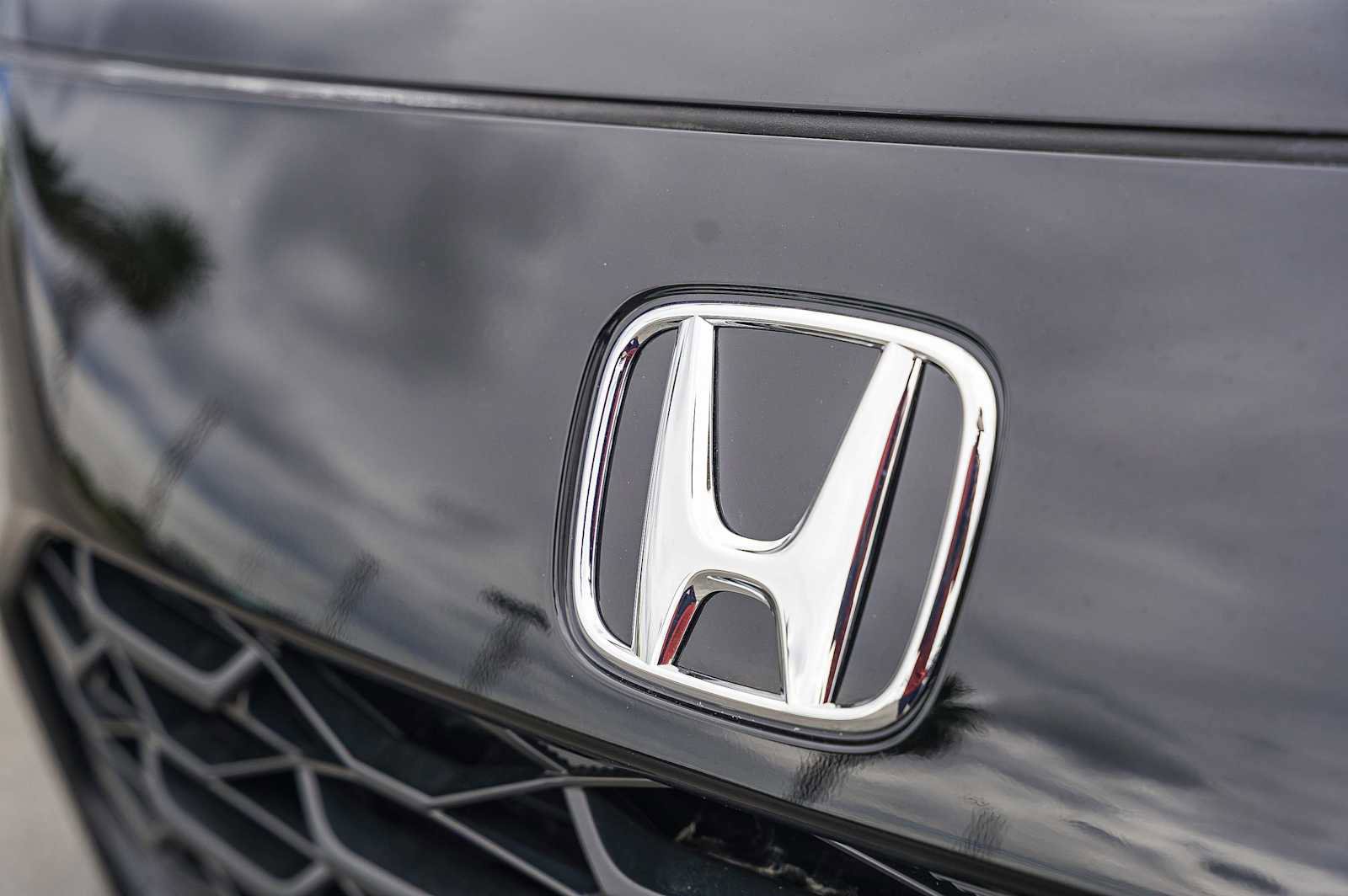 Certified 2025 Honda HR-V LX image 11