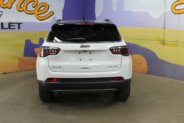Used 2023 Jeep Compass Limited w/ Sun and Sound Group AWD/4WD image 7