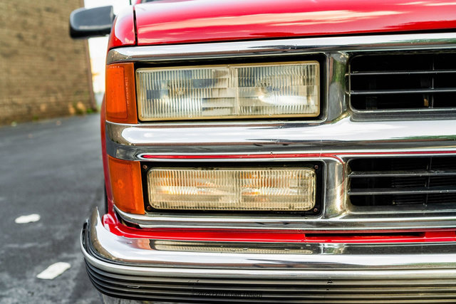 Used 1999 Chevrolet Tahoe LS image 46