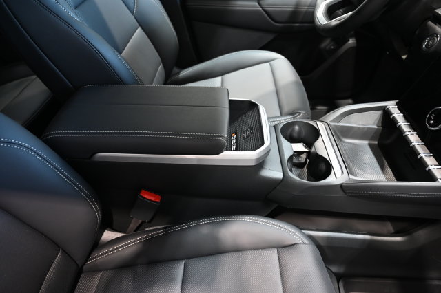 New 2027 GMC Terrain Elevation w/ Elevation Premium Package AWD/4WD image 19
