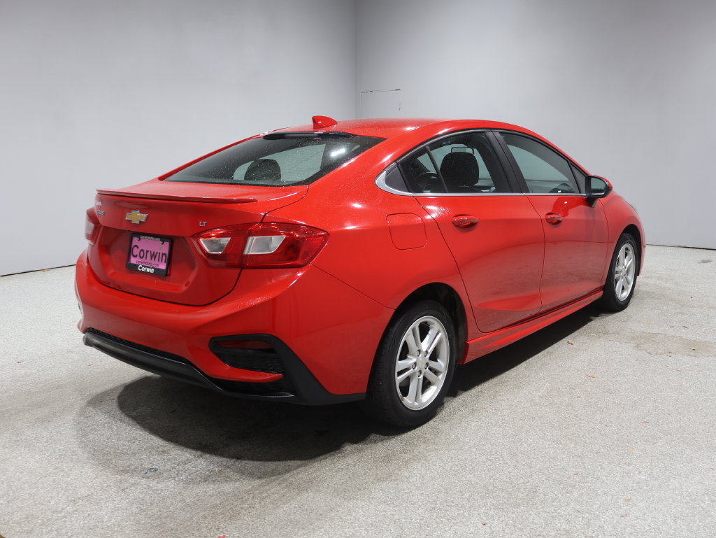 Used 2017 Chevrolet Cruze LT w/ Sun And Sound Package FWD image 2