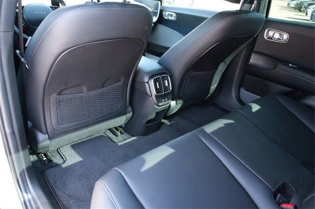Used 2025 Hyundai Ioniq 6 SEL image 24
