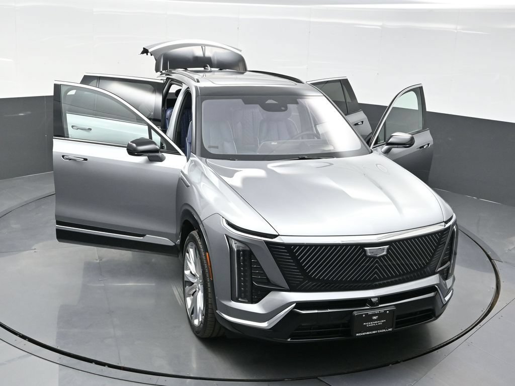 New 2026 Cadillac Vistiq Premium Luxury w/ LPO, Floor Liner Package AWD/4WD image 34