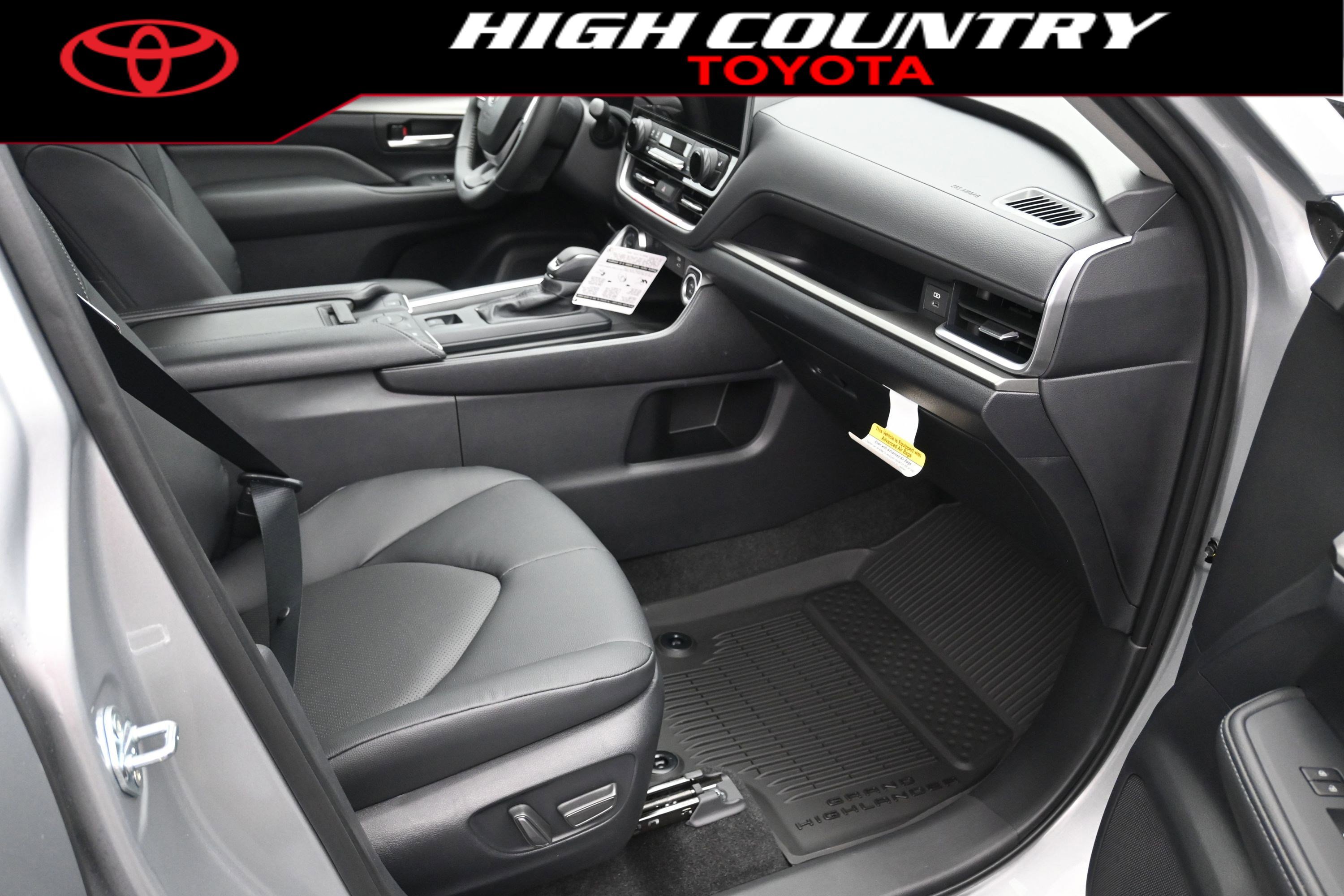 New 2026 Toyota Grand Highlander XLE FWD image 11