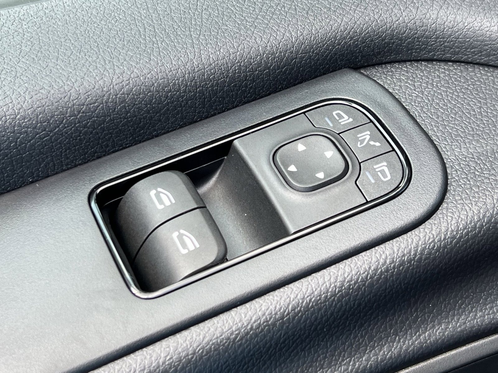 New 2025 Mercedes-Benz Sprinter 2500 image 13