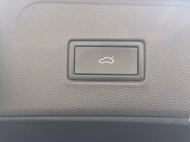 Used 2021 Volkswagen Atlas SE image 5