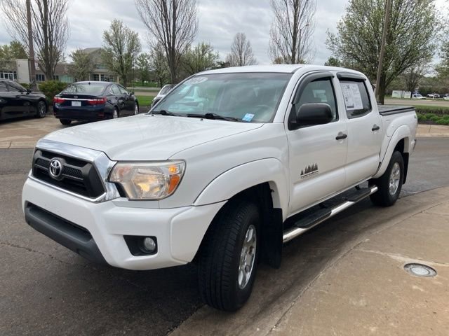 Used 2014 Toyota Tacoma 4x4 Double Cab w/ SR5 Package image 7