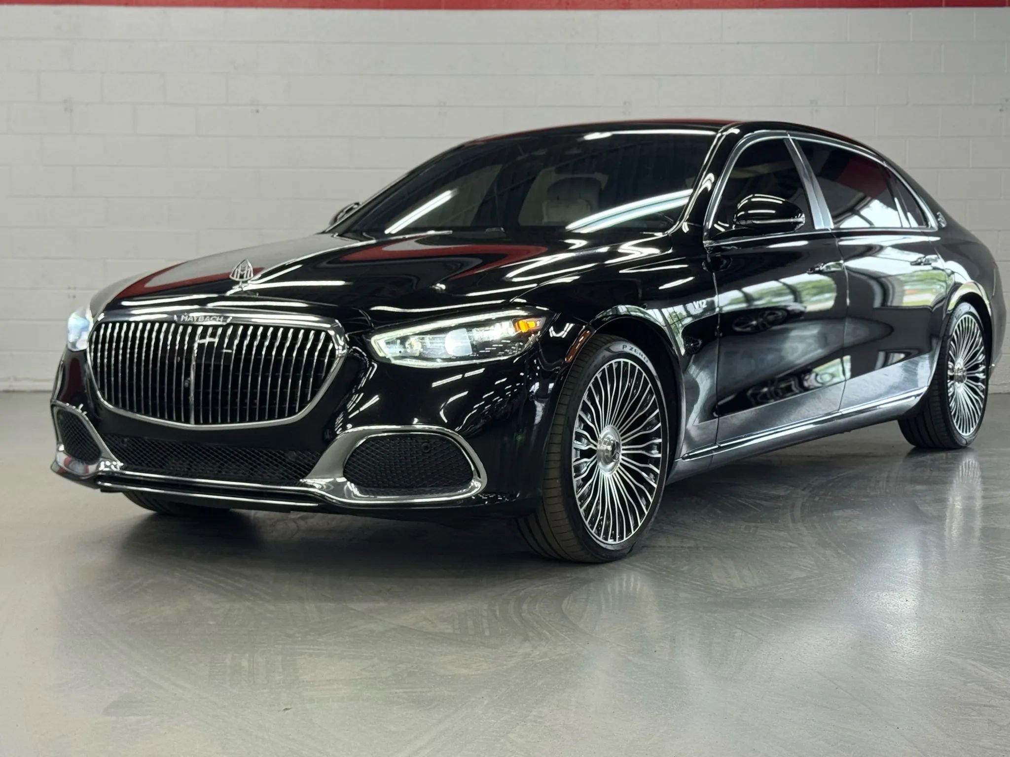 Used 2023 Mercedes-Benz Maybach S 680 S 680 4MATIC Sedan 4D w/ Manufaktur Leather Package image 1