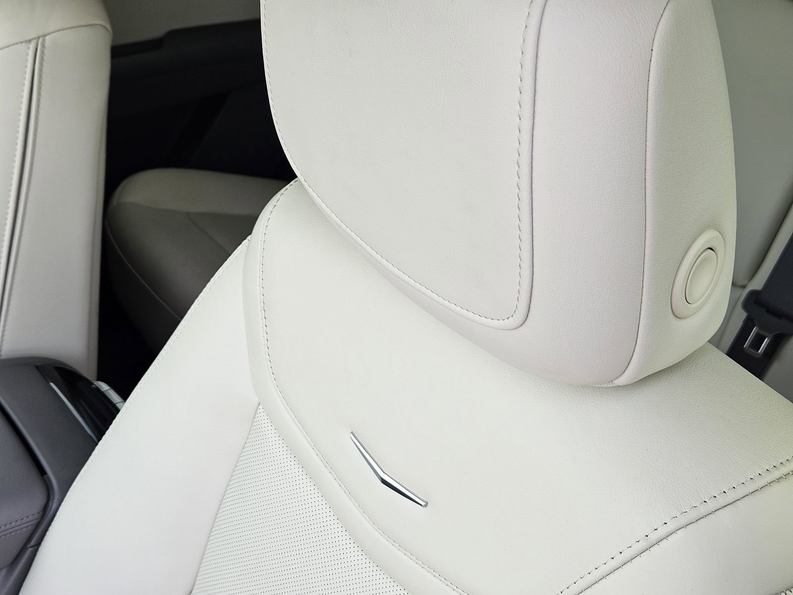 New 2026 Cadillac XT5 Premium Luxury w/ Driver Assist Package FWD image 26