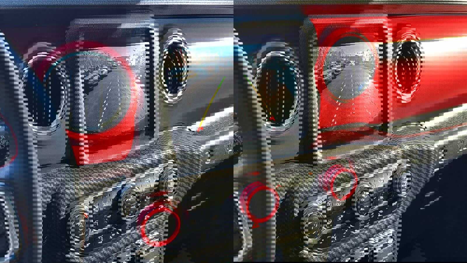 Certified 2022 Jeep Wrangler Unlimited Rubicon w/ Xtreme Recon 35" Tire Package AWD/4WD image 37