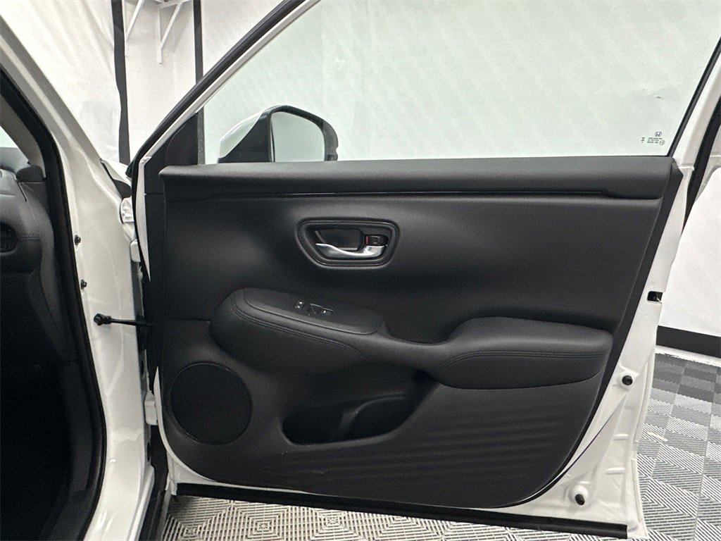 Used 2026 Honda HR-V LX image 16