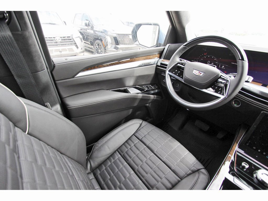 New 2026 Cadillac Escalade Platinum Sport w/ LPO, ONYX Package AWD/4WD image 8