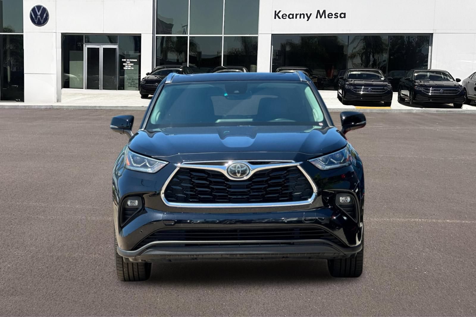 Used 2020 Toyota Highlander Limited FWD image 9