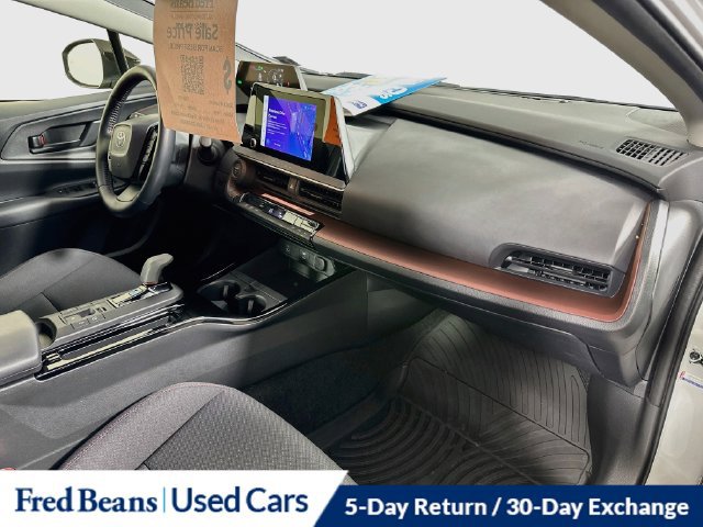 Used 2024 Toyota Prius Prime FWD image 36