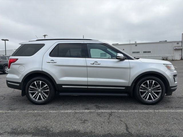 Used 2019 Ford Explorer Platinum image 10