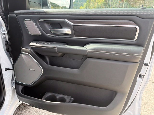 New 2027 RAM 1500 Laramie AWD/4WD image 31