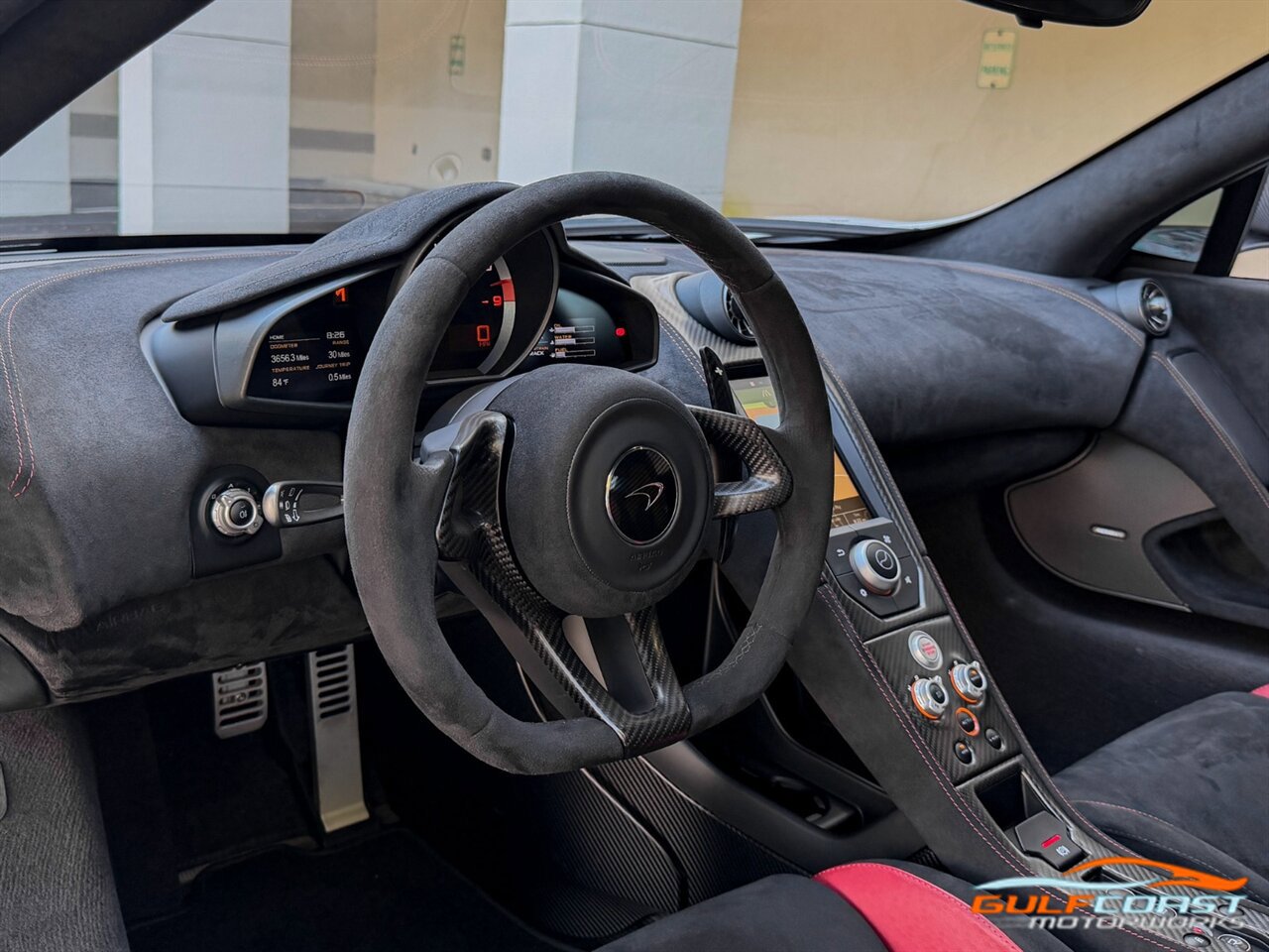 Used 2016 McLaren 675LT image 15