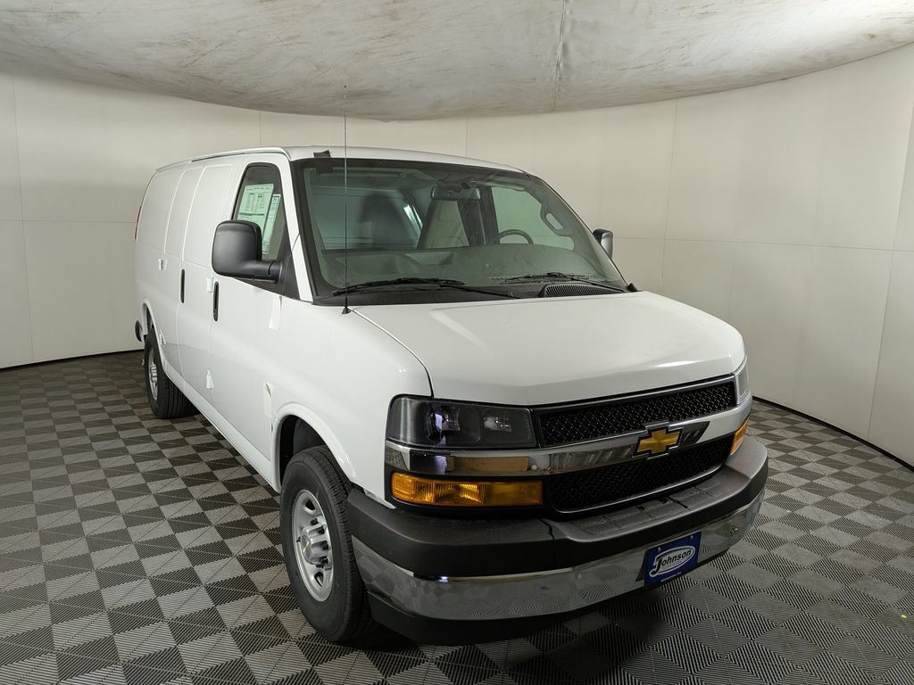 New 2026 Chevrolet Express 2500 w/ Driver Convenience Package RWD image 5