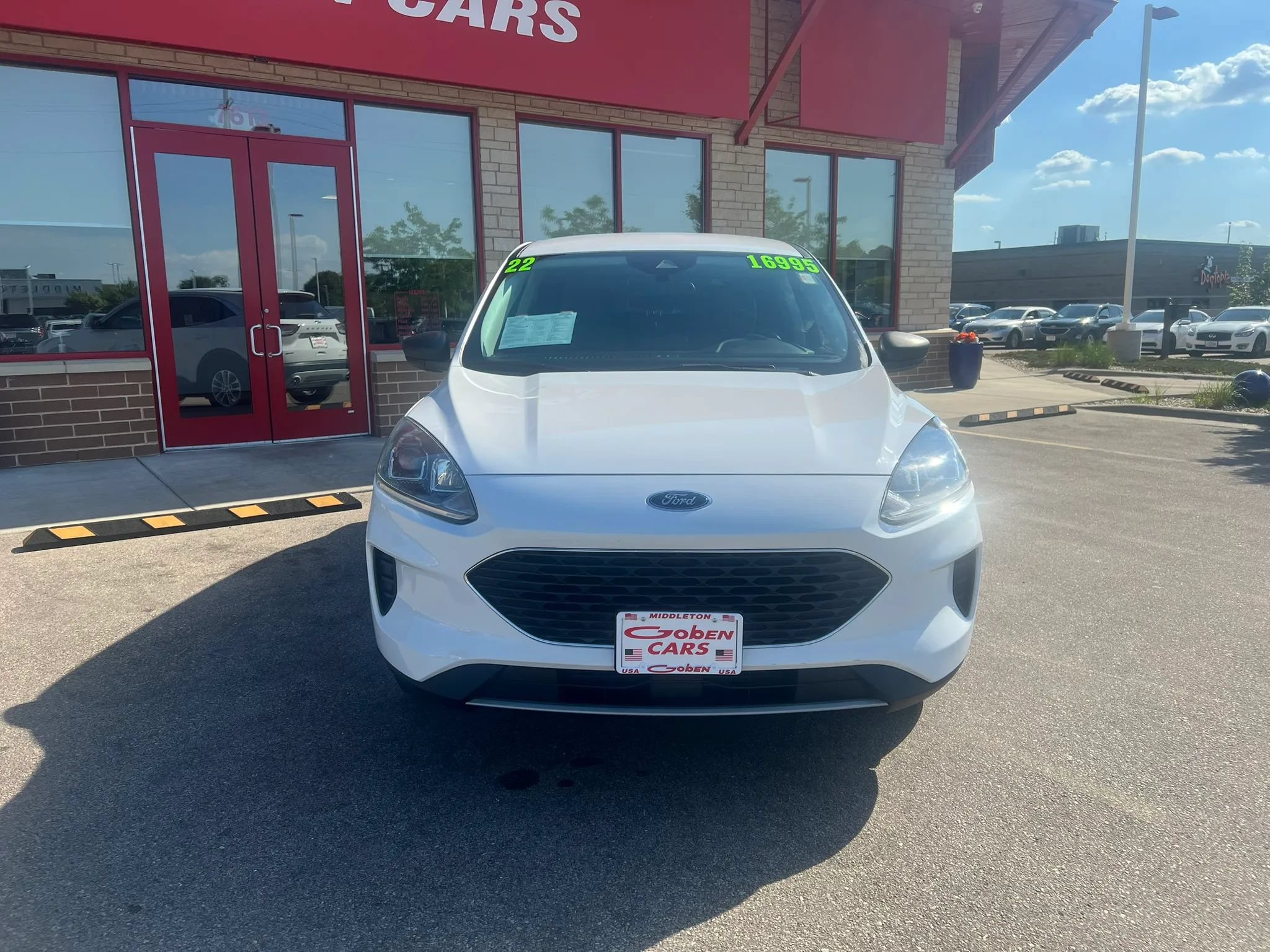 Used 2022 Ford Escape SE AWD/4WD image 2
