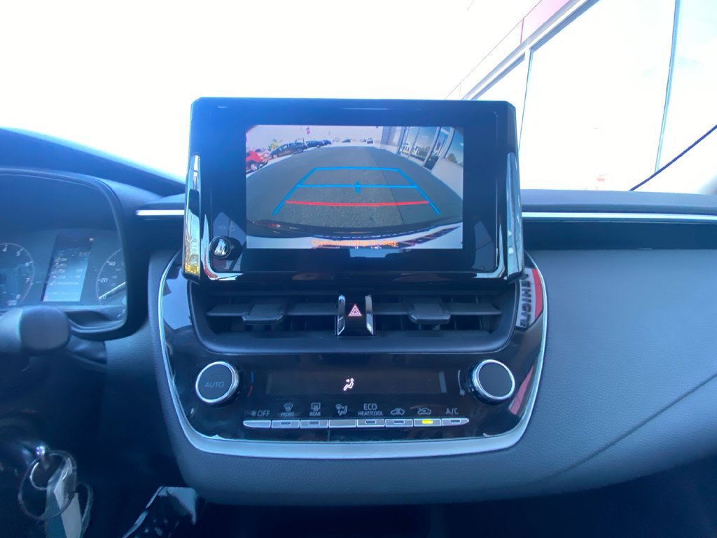 Used 2024 Toyota Corolla LE FWD image 21
