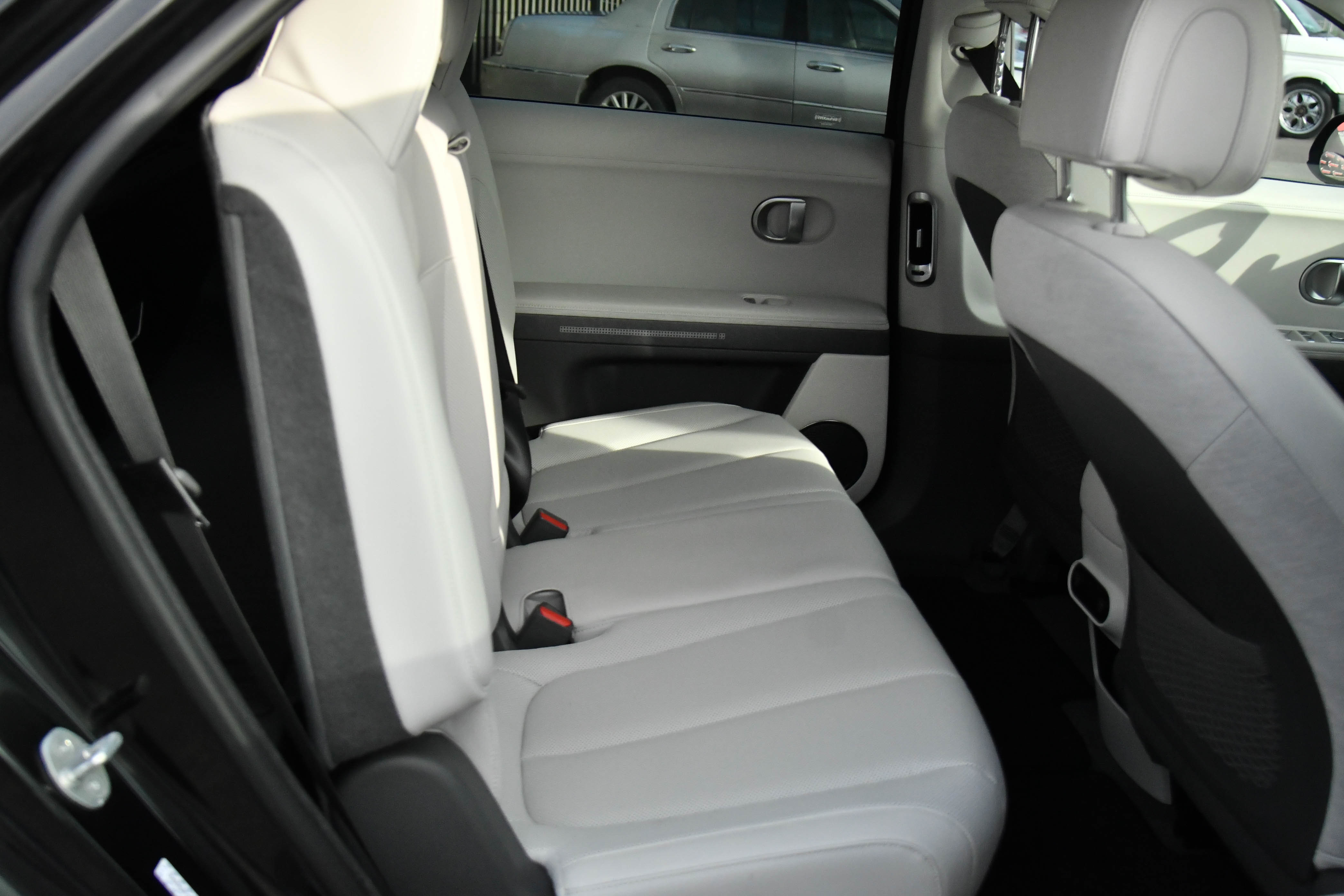 Used 2022 Hyundai Ioniq 5 SEL image 43