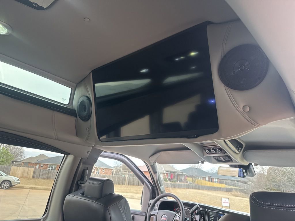 New 2025 GMC Savana 2500 Extended w/ Driver Convenience Package image 44