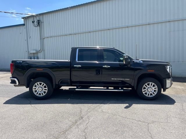 Used 2024 GMC Sierra 2500 SLT w/ SLT Premium Package AWD/4WD image 4