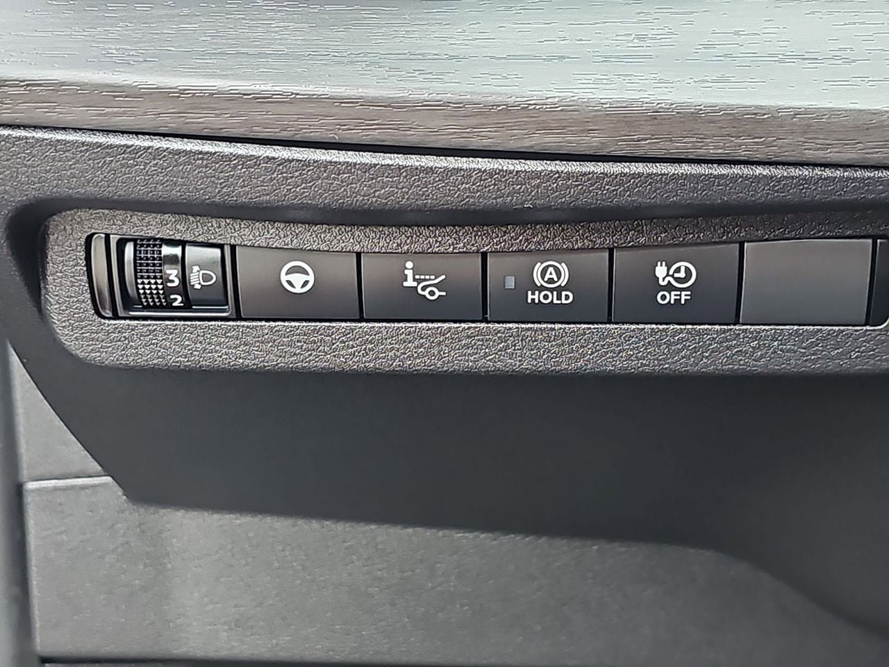 Used 2023 Nissan Ariya FWD image 31