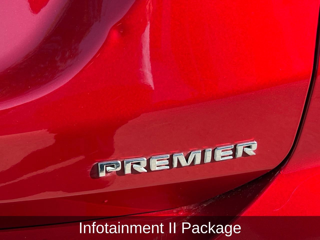Used 2023 Chevrolet Equinox Premier FWD image 5