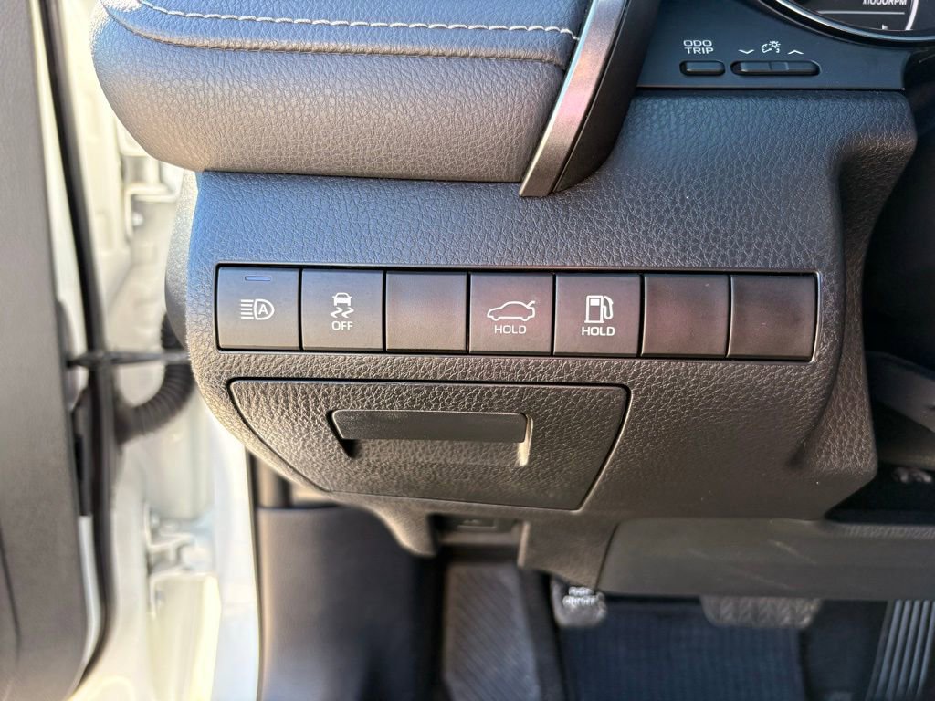 Used 2023 Toyota Camry SE image 27