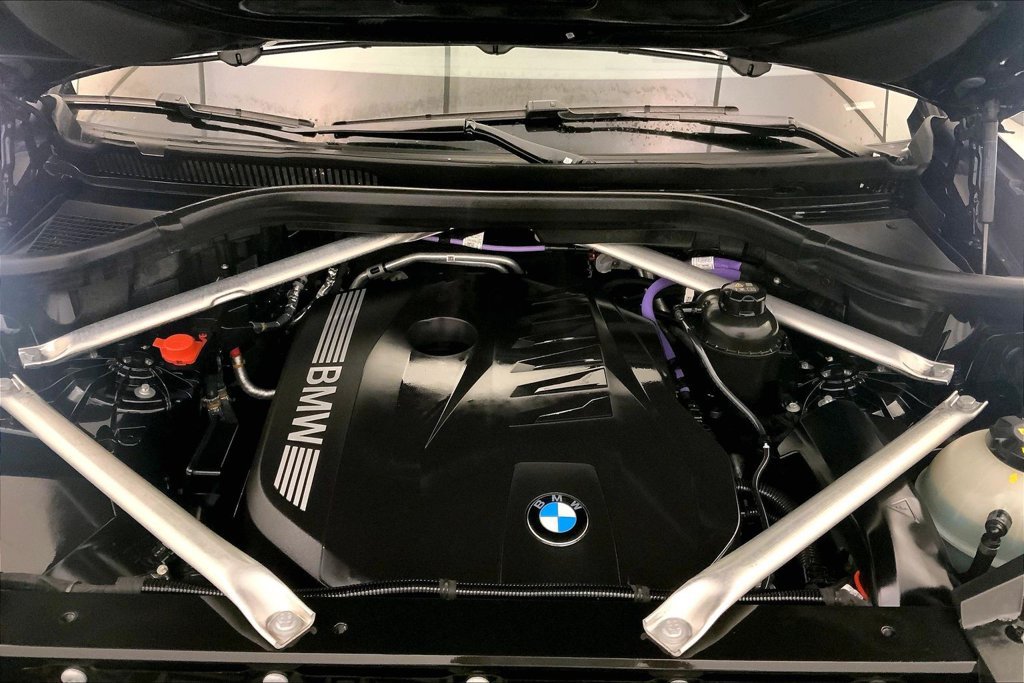 Certified 2026 BMW X5 xDrive40i AWD/4WD image 9